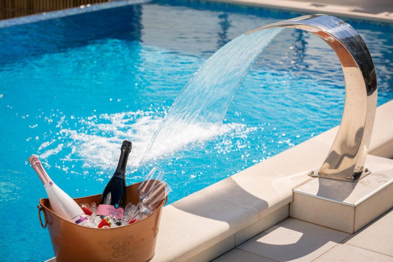 Villa Aqua - Adults Only Bol Exterior foto